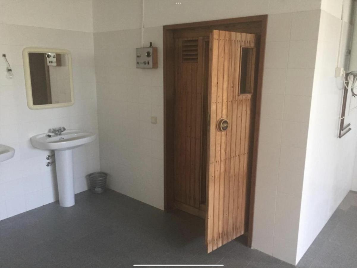 El capricho para todos Arenas de San Pedro Exterior foto